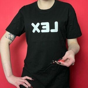 Black tee with graphics 💛🖤​​​​​​​​​​​​​